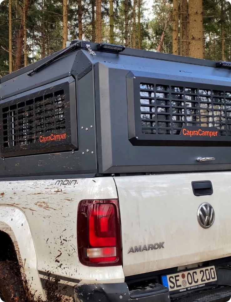 Moderne Absetzkabine auf einem Pickup