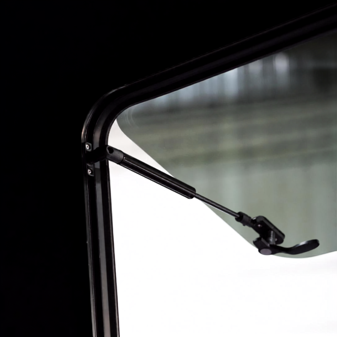 Aufstellfenster Schlafbereich Hardtop Camper – Bild 2